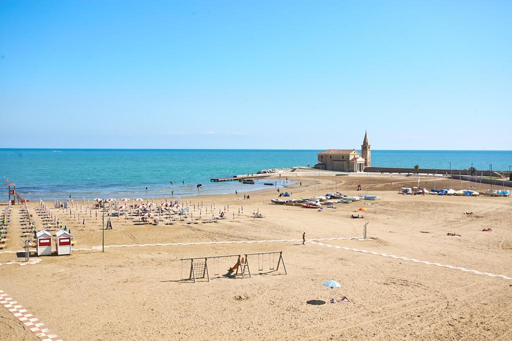 Hotel Sara Caorle Exterior photo