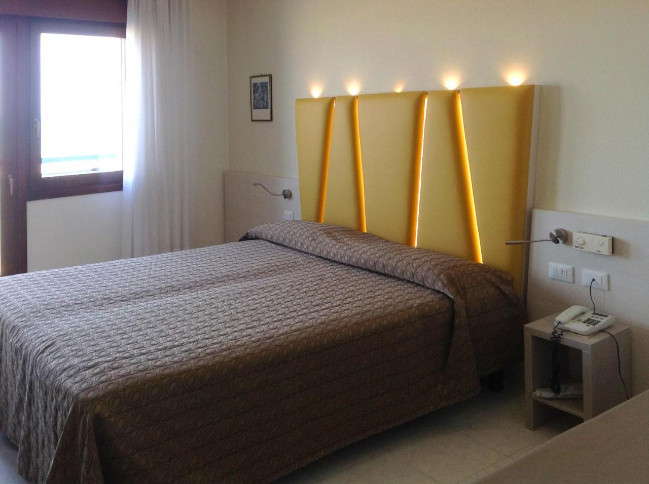 Hotel Sara Caorle Exterior photo
